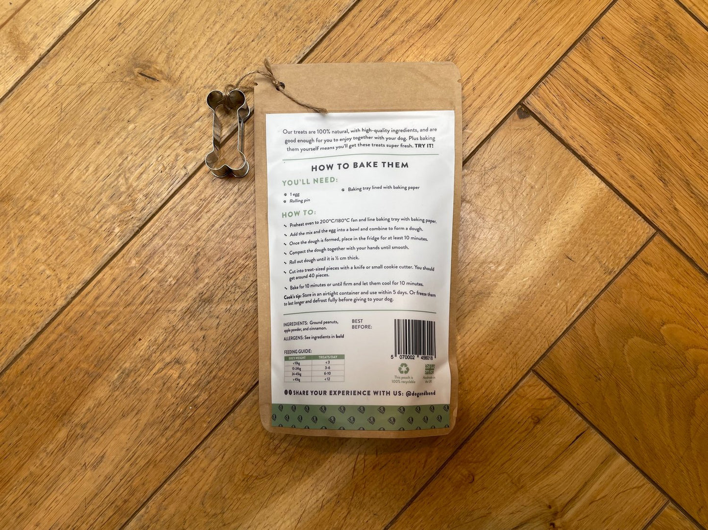 Dog & Bond Cinnamon, Apple & Peanut butter biscuit mix